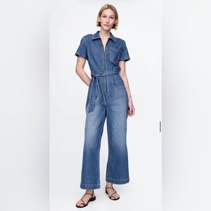 GAP Women's Blue Denim Jumpsuit Size 8 NWT